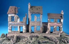 Diorama base with 3 ruined houses, debris, etc. (21 x 13cm)