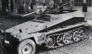SdKfz 250/1 "Alte" Halftrack with 2.8cm Panzerbusche