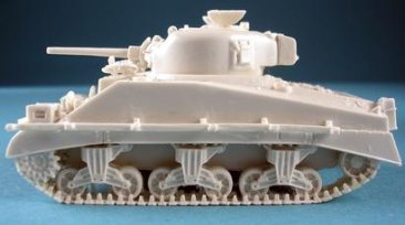 Sherman III (M4A2 Mid-prod- M34 Mantlet - Sand Shields)