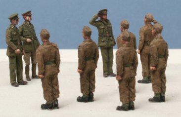 Officers and NCO from set FIG100