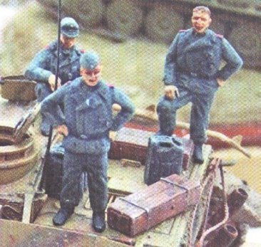 German AFV Crew (5 Figures circa '39-'45)